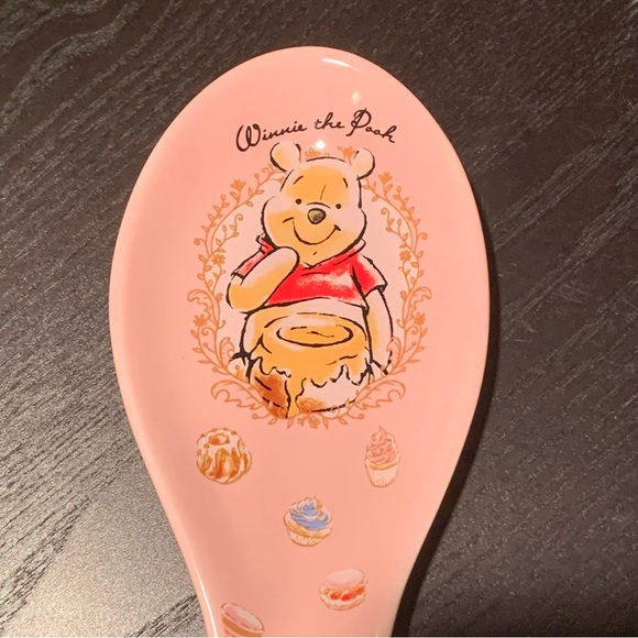 Disney Winnie the Pooh Dessert Ceramic Spoon Rest - Picture 2 of 6